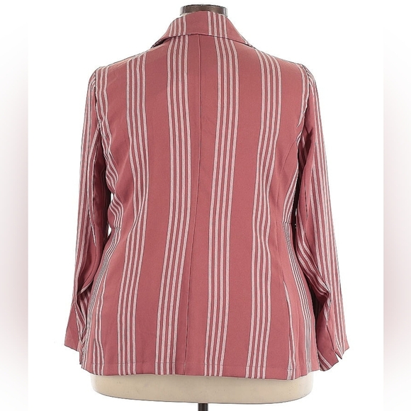 Torrid Rose Pink 3/4 Sleeve Blazer Size 3X Plus (3) NWT - Picture 3 of 5